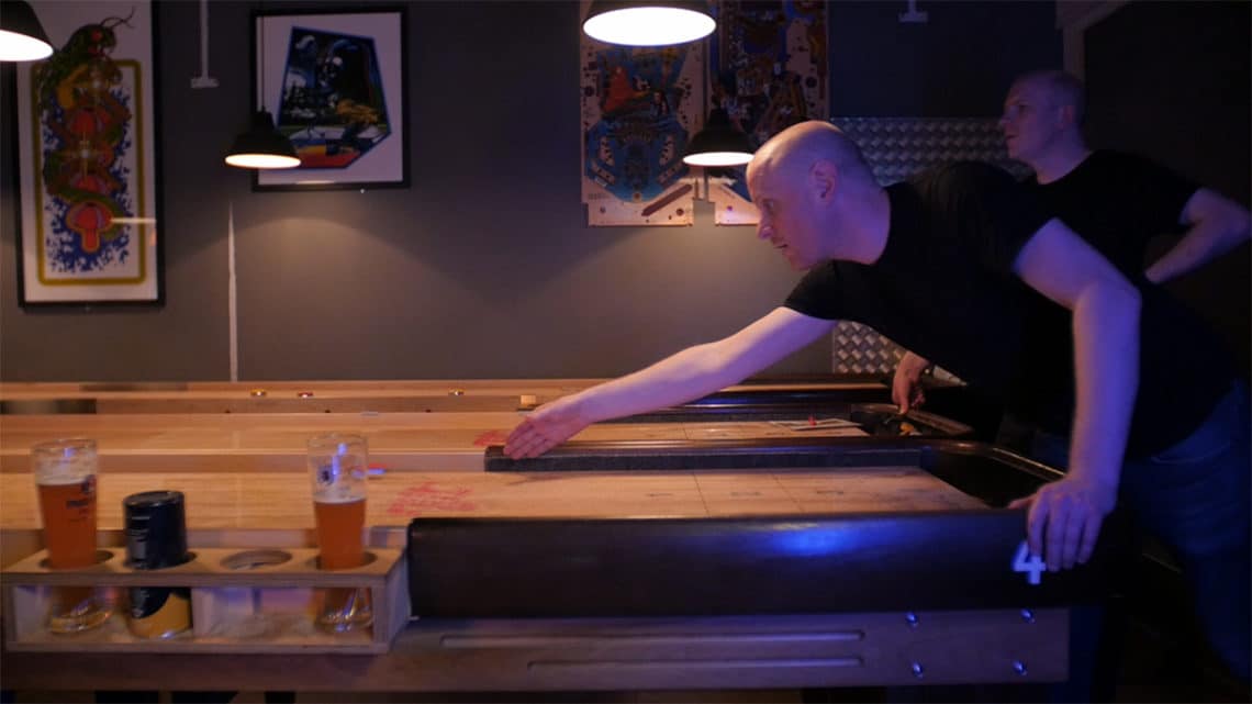 torggatabad Shuffleboard Tilt 2